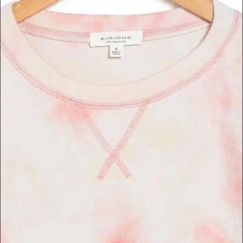 KIRIOUS Crew Neck Sweatshirt In Coral Tie Dye S NEW - Picture 2 of 3